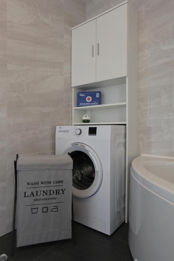 Apartmani Ive Trogir Exterior foto