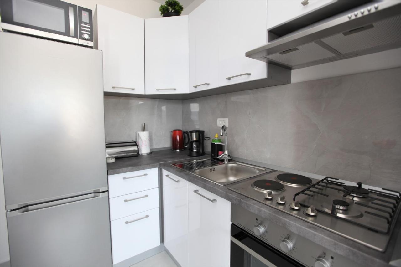 Apartmani Ive Trogir Exterior foto